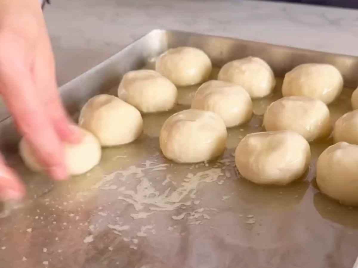 bolinhas de massa para o salgado turco