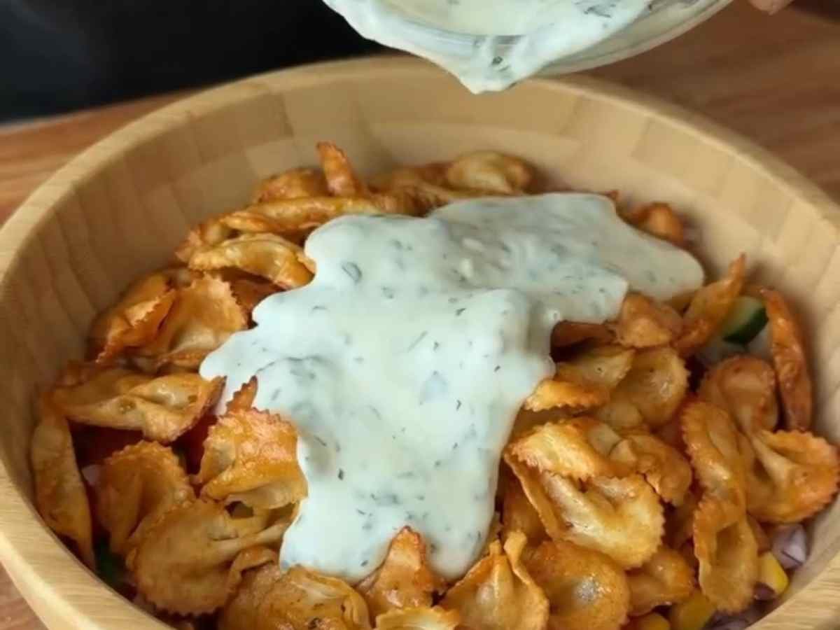 Salada Crocante com Macarrão: O truque para transformar uma salada simples em um vício! Salada Crocante com Macarrão