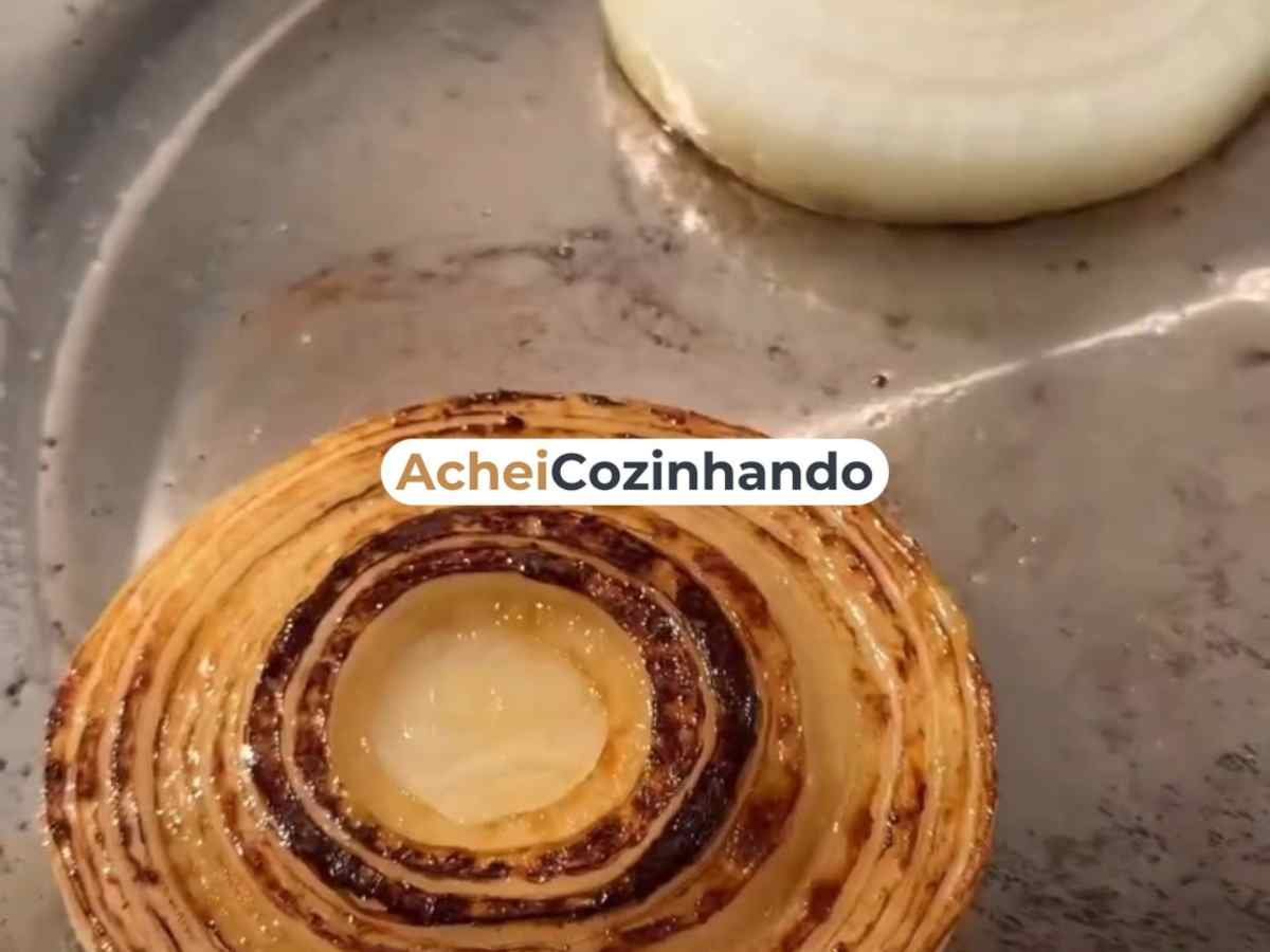 Hambúrguer Fit Sem Pão cebolas grelhadas