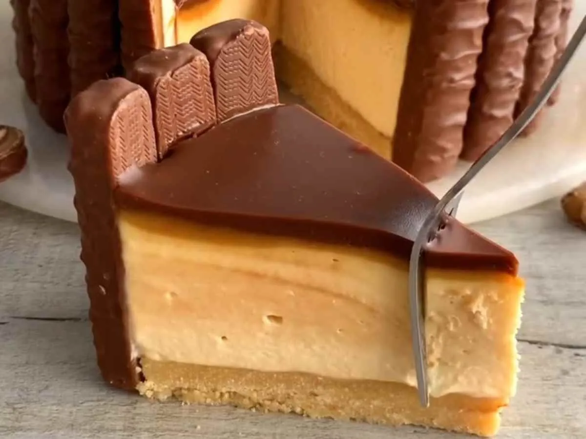 Cheesecake de Caramelo e Twix: A torta gelada que não vai ao forno e impressiona todo mundo!