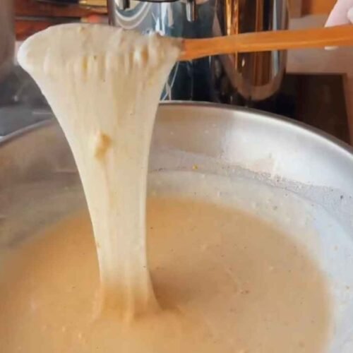 Lasanha de Mac and Cheese com Bolonhesa: O Prato Reconfortante Definitivo molho de queijo para lasanha