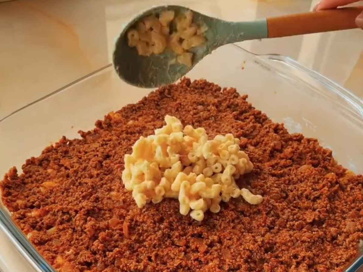 Lasanha de Mac and Cheese com Bolonhesa