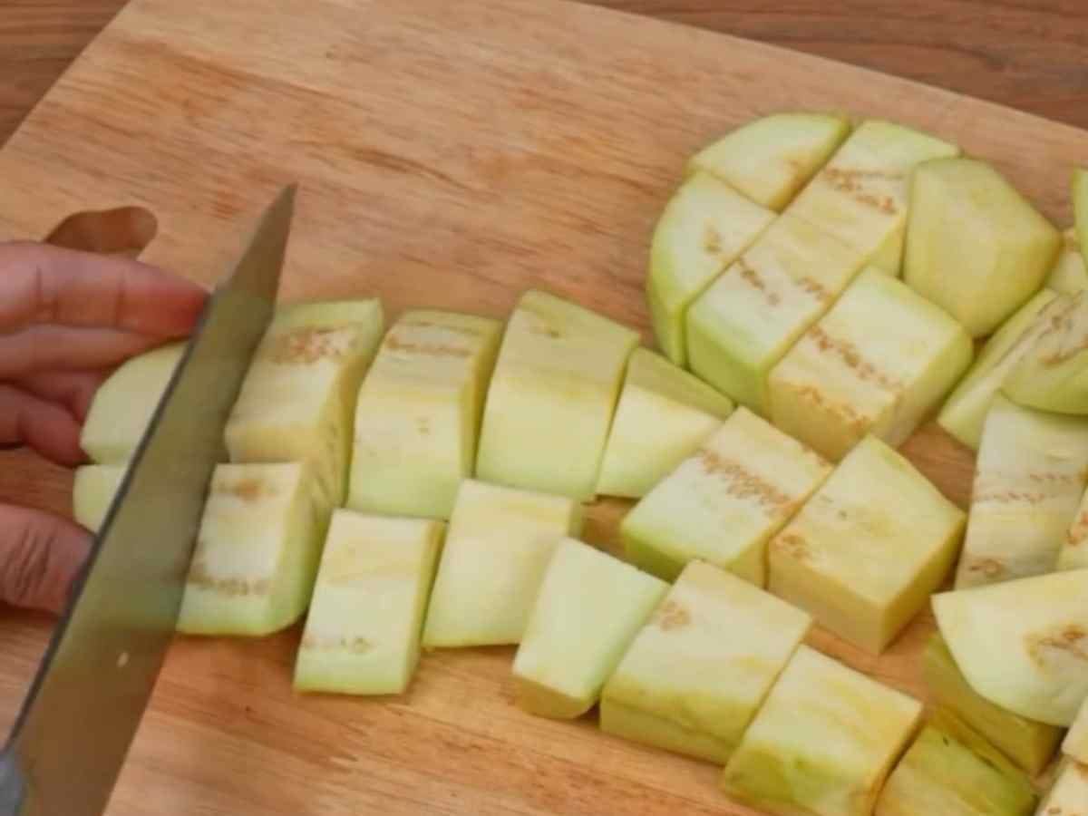 Antepasto de Berinjela Persa: O segredo da Coalhada e Hortelã no legítimo Kashk-e Bademjan! Antepasto de Berinjela Persa Berinjela picada