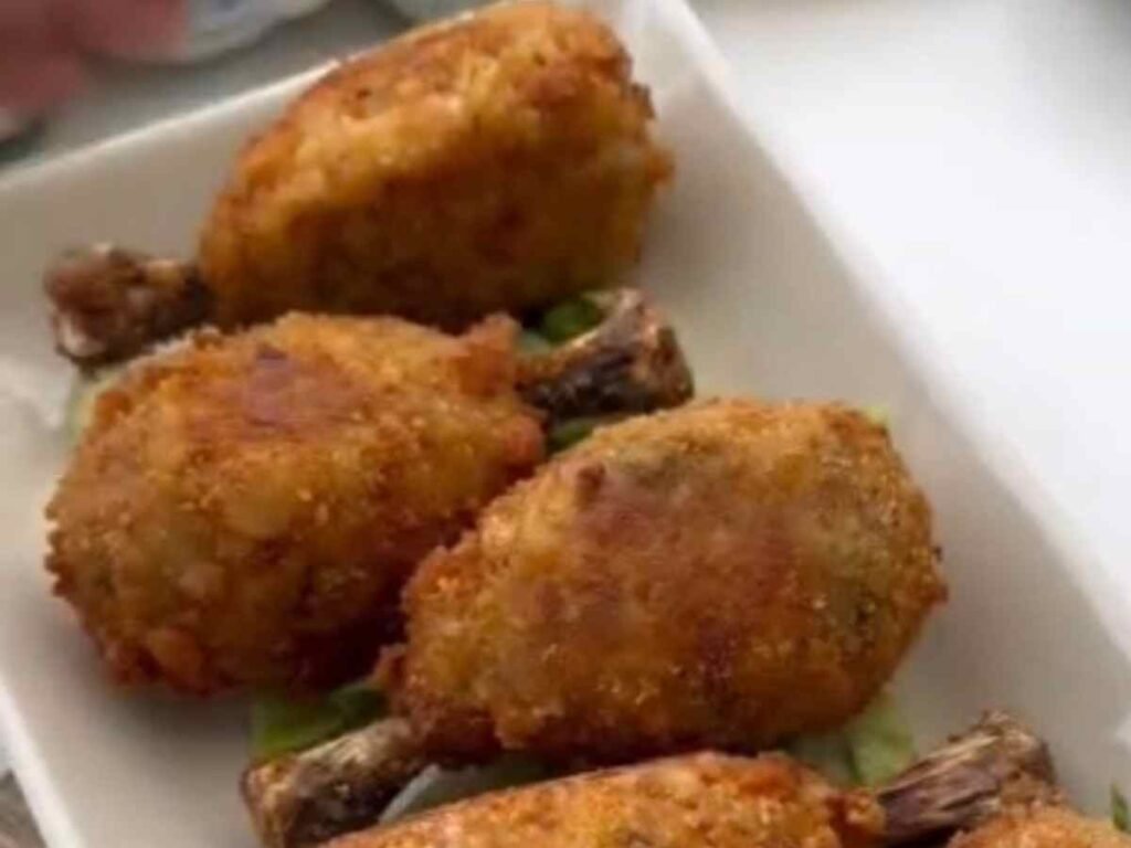 Coxinha de Frango com Queijo