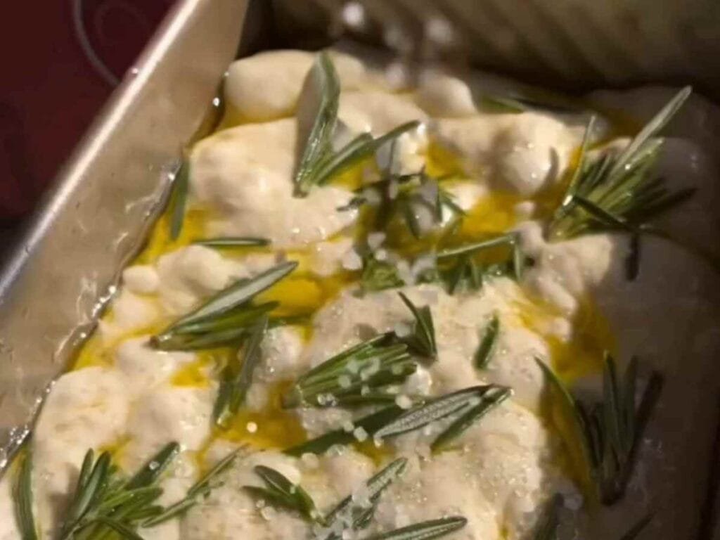 Focaccia na Forma de Pão para o Sanduíche Perfeito