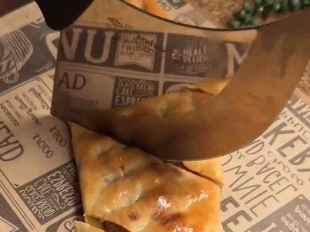 Pide turca de carne moida