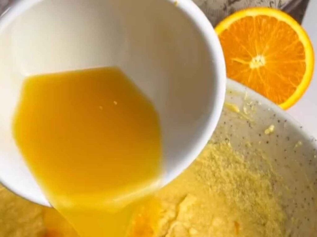 Bolo de Laranja Caseiro Amanteigado: O Clássico Fofinho de Vovó