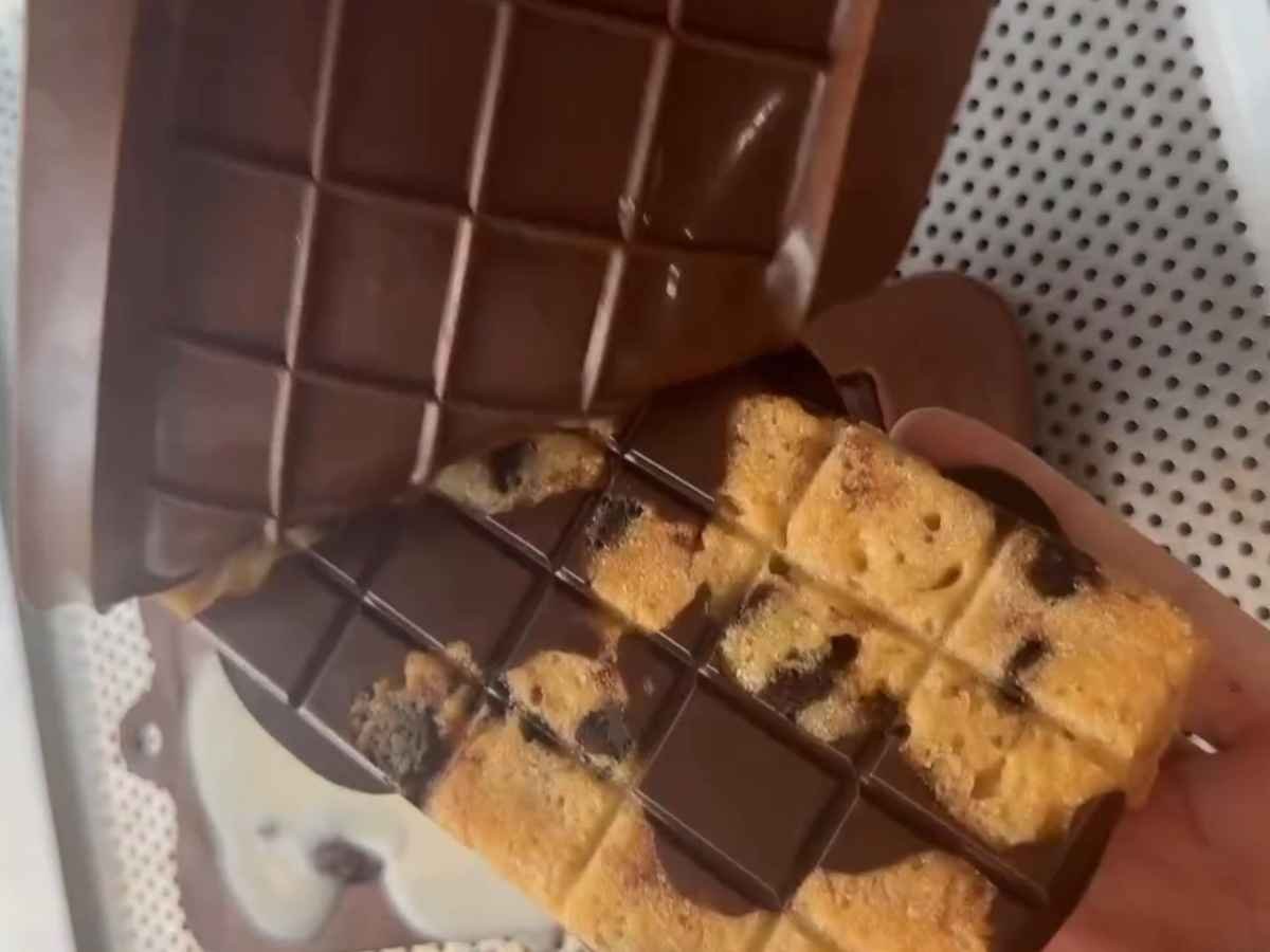 🍫 Barra de Chocolate com Cookies
