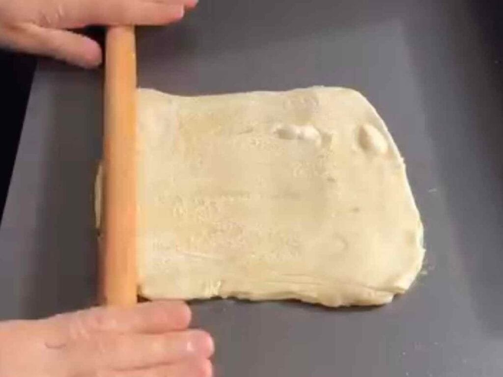 abrindo pao mil folhas de frigideira
