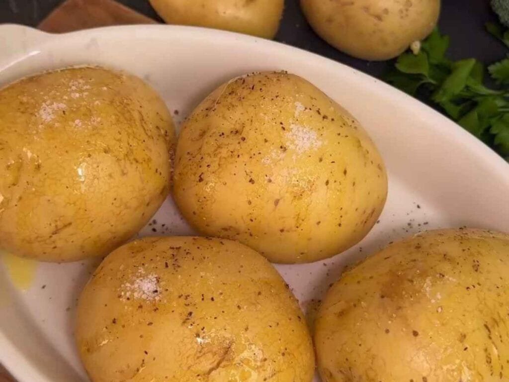 Batata Recheada Fácil com Carne Moída e Queijo 