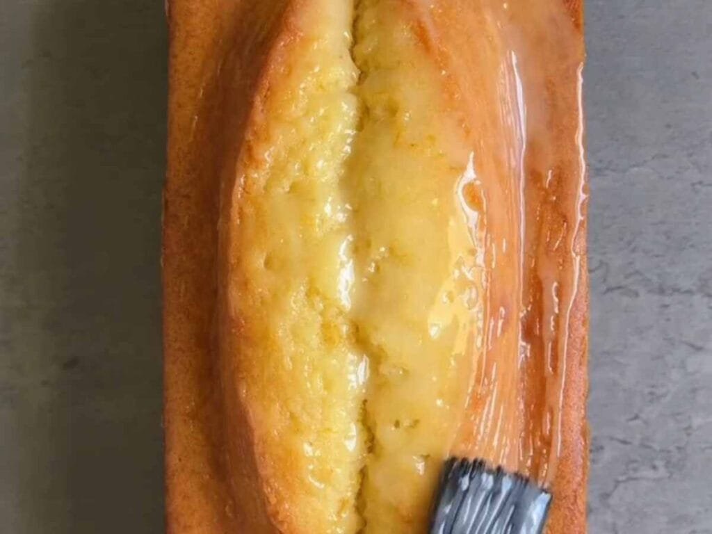 Bolo de Limão Inglês super molhadinho